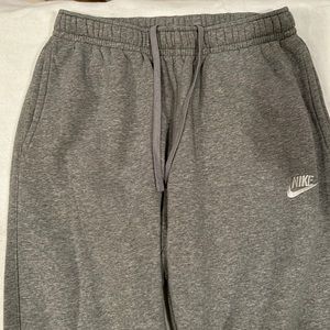 Boys Nike gray sweatpants